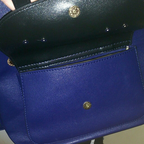 Backpack - Picture 2 of 5